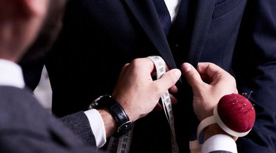 The Art of Bespoke Suits in Dubai
